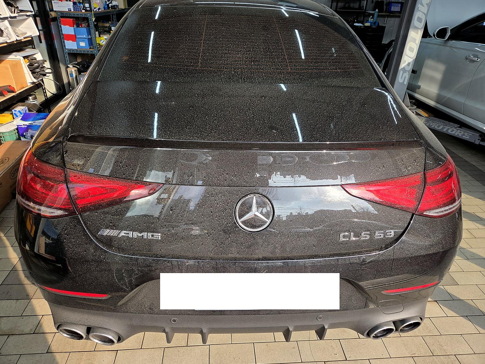 광주 H모터스에 입고된 벤츠 CLS53 AMG 후면 외관